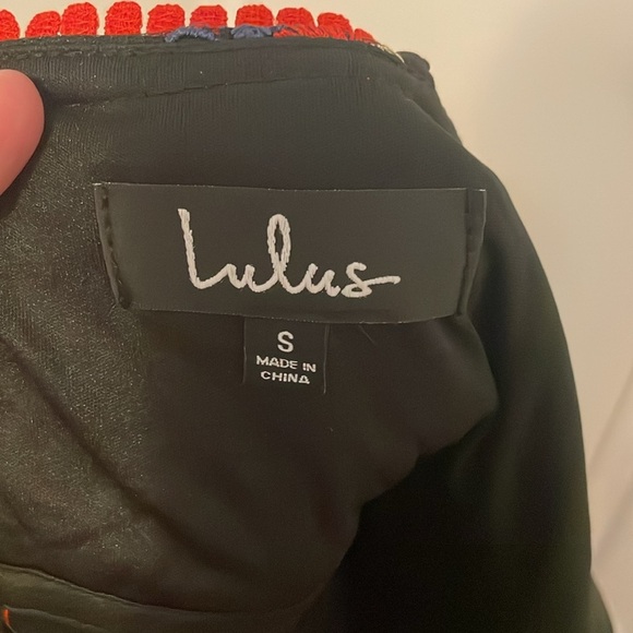 NWT - Lulu’s Karina Embroidered Floral Peplum Dress - Picture 7 of 7